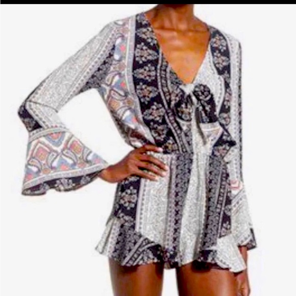 Leith Paisley Mixed Print Tie Front Bell Sleeve Romper Size S - Picture 1 of 2